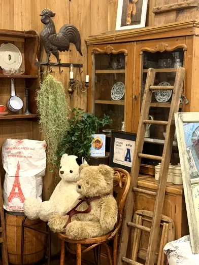 Rustic cafe decor teddy bears