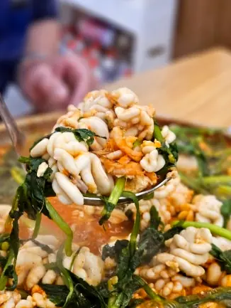 Fish roe milt greens stew