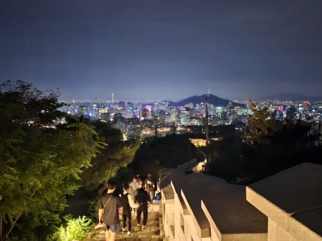 Night stroll along fortress wall