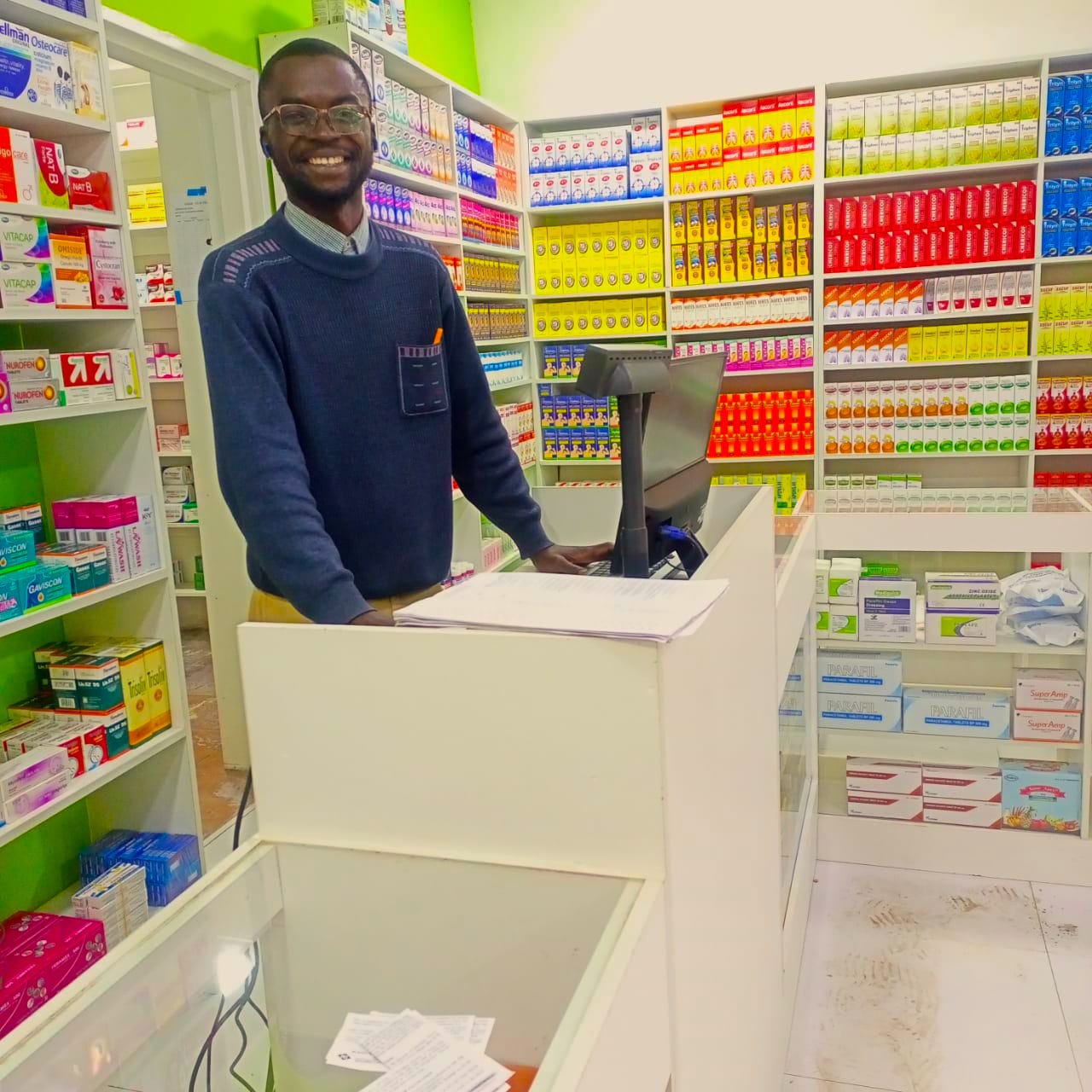 System Installation & Training at Good Leaf Pharmacy 
