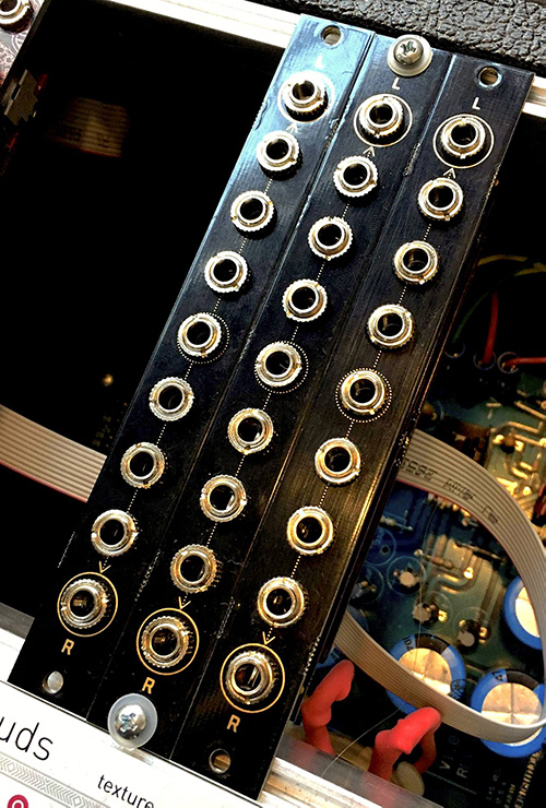 Nearness black gold panel, from the project README