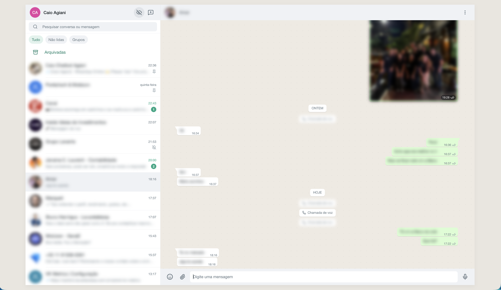 Web interface with privacy blur enabled