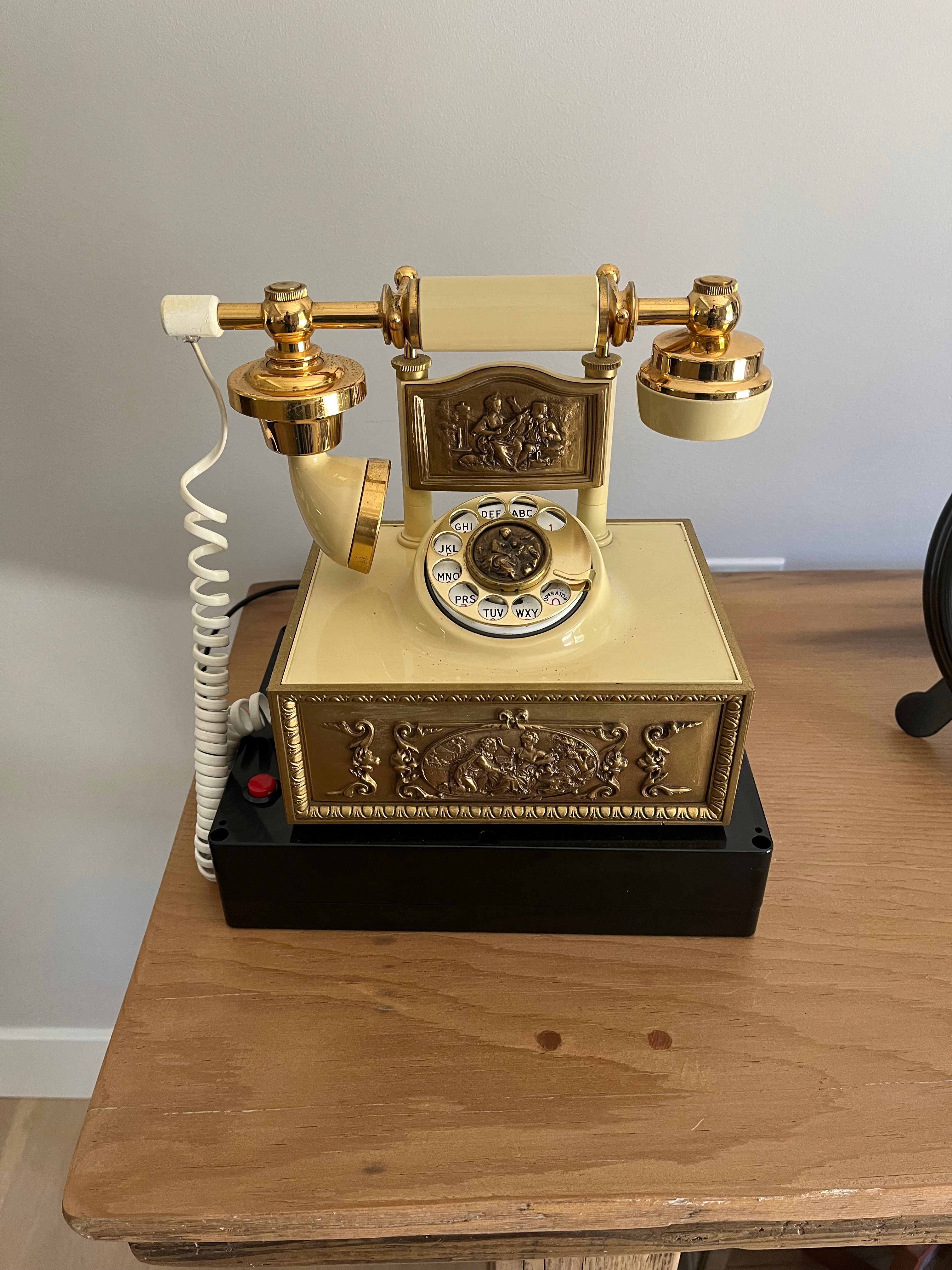 Retro Rotary Phone Voice Box