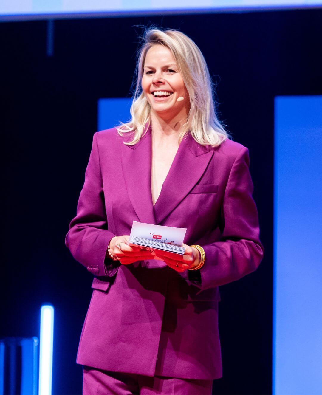 Caroline Bindel MC conventions séminaires