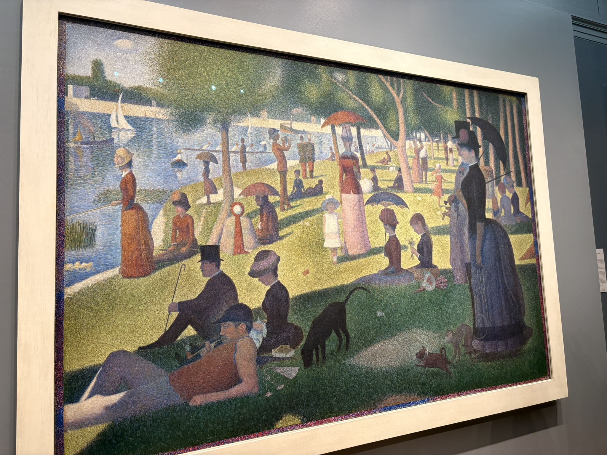 乔治·修拉:大碗岛的星期天下午