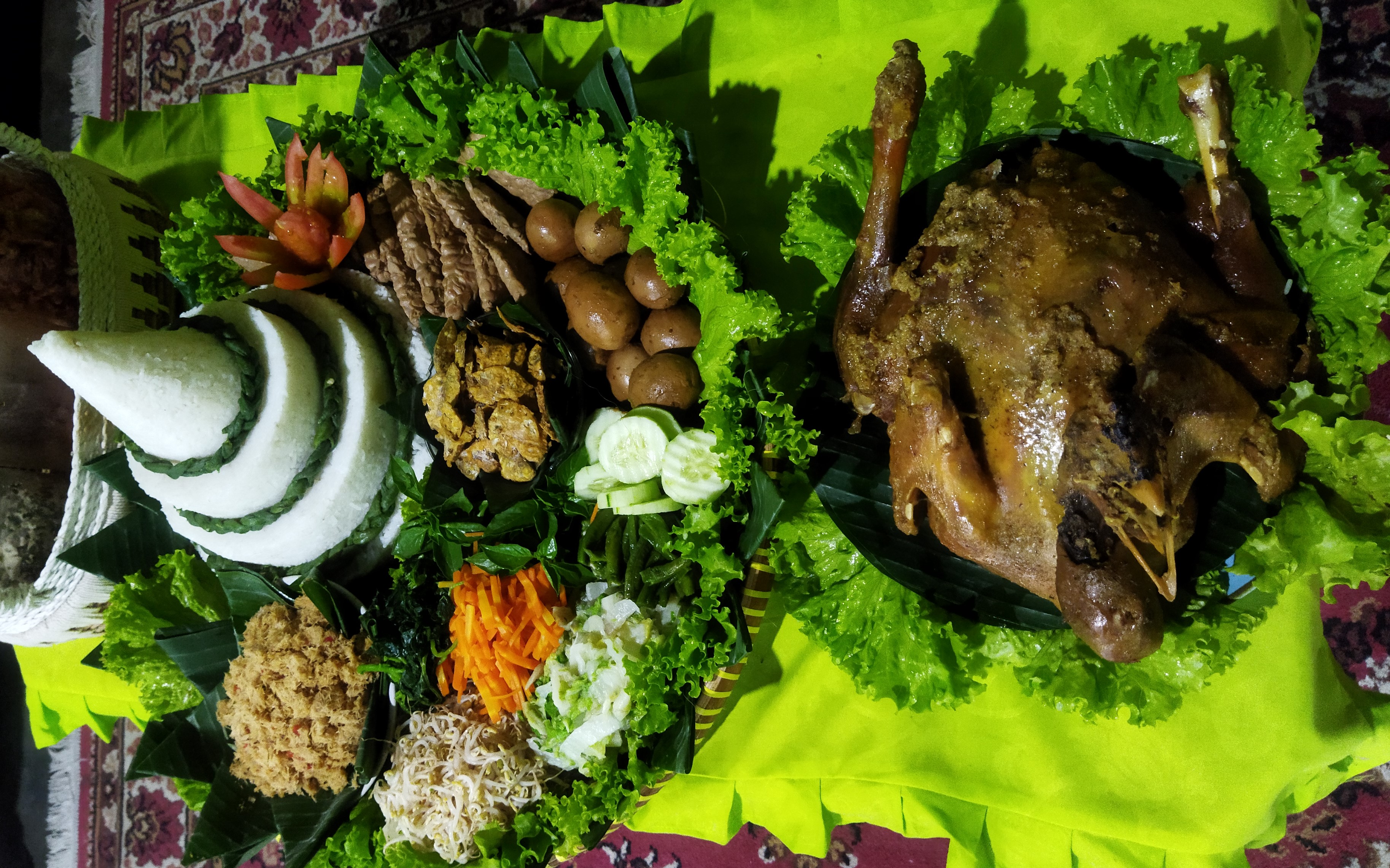 Tumpeng Ayam Ingkung