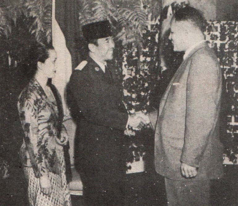 Indonesian President Sukarno with UN official Ralph Bunche during a visit to the United States
