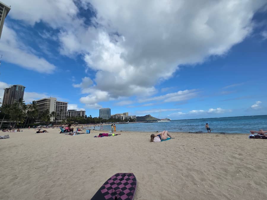 와이키키 비치와 다이아몬드 헤드