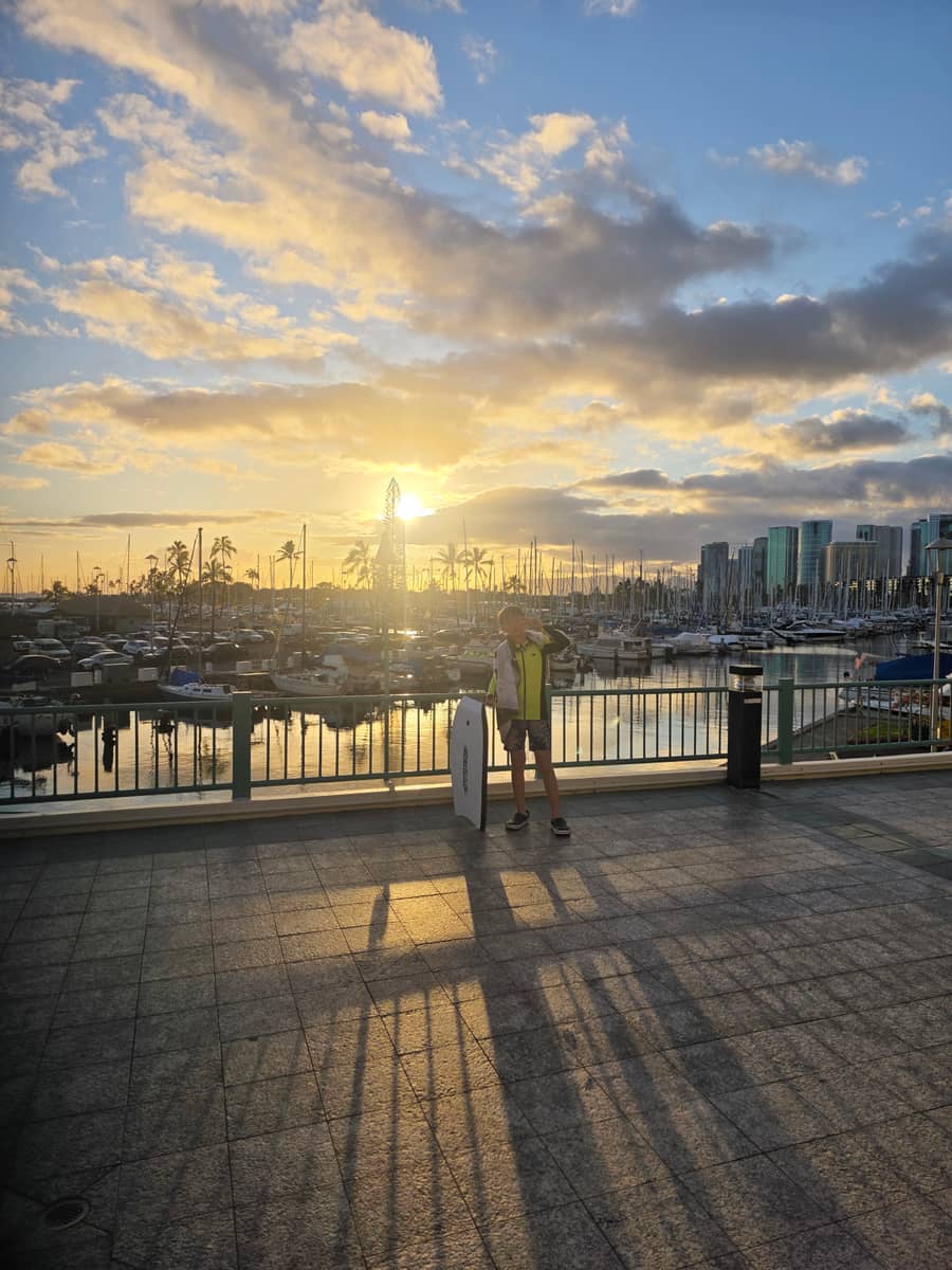 와이키키 워터프론트 선셋