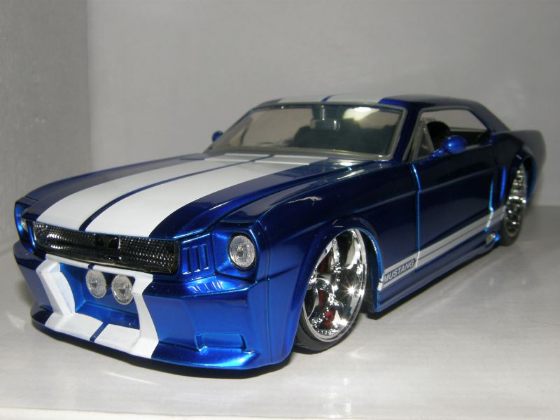 Galeria 1:24 Jada DUB Mustangs - THE HORSE WHEELS