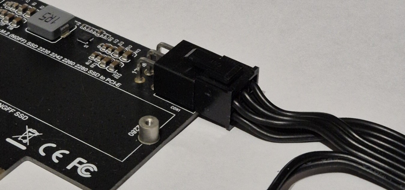 External 12 V power connection