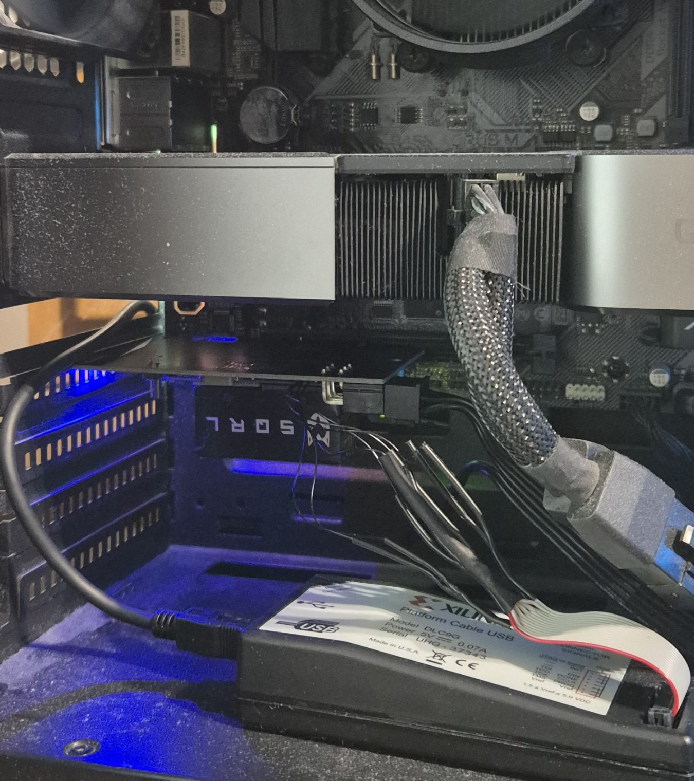 Complete FPGA system mounted in a PCIE slot