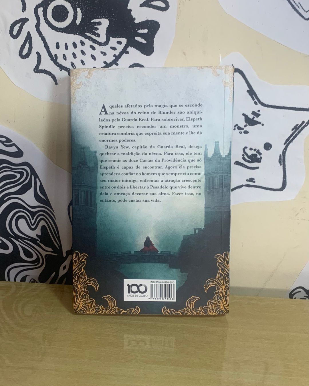 Uma Janela Sombria - Rachel Gilling