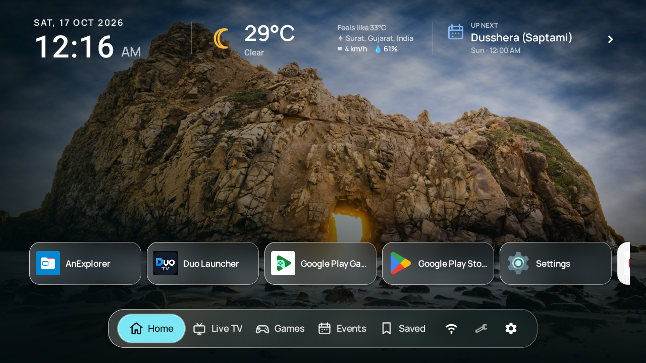 Sva home screen with apps, weather, clock, and a city wallpaper