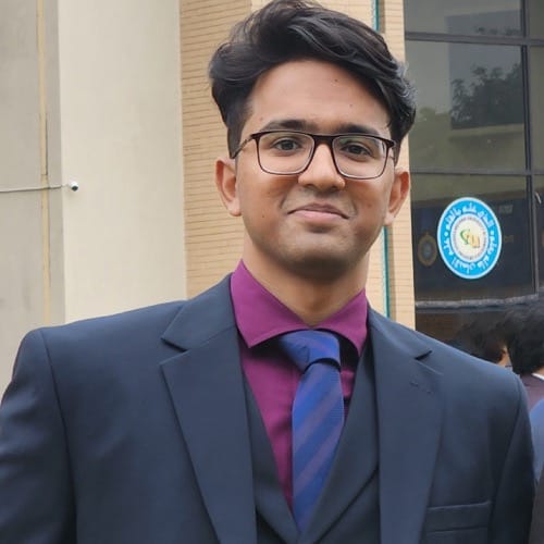 Picture of Hamza Omer