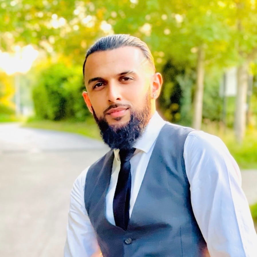 Picture of Shahrukh Zahid