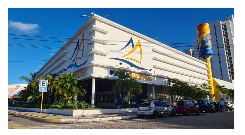 Fachada do Praia Shopping, localização do Colégio Monte