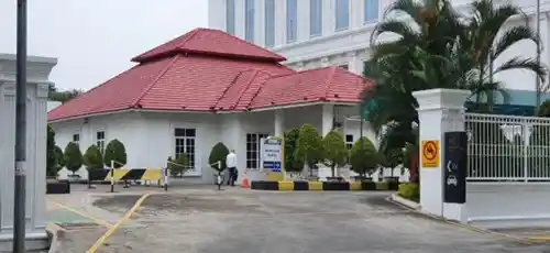 Eks Villa Kembar (Kantor Administrasi & Security Hotel Adimulia)