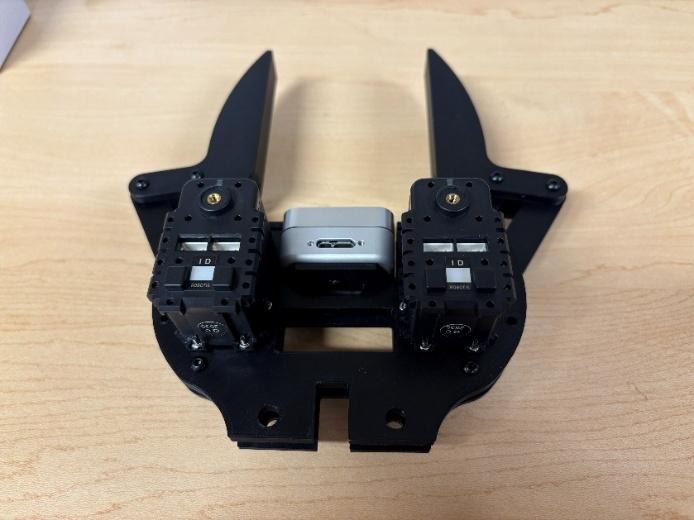 The D405 camera mounted in the palm