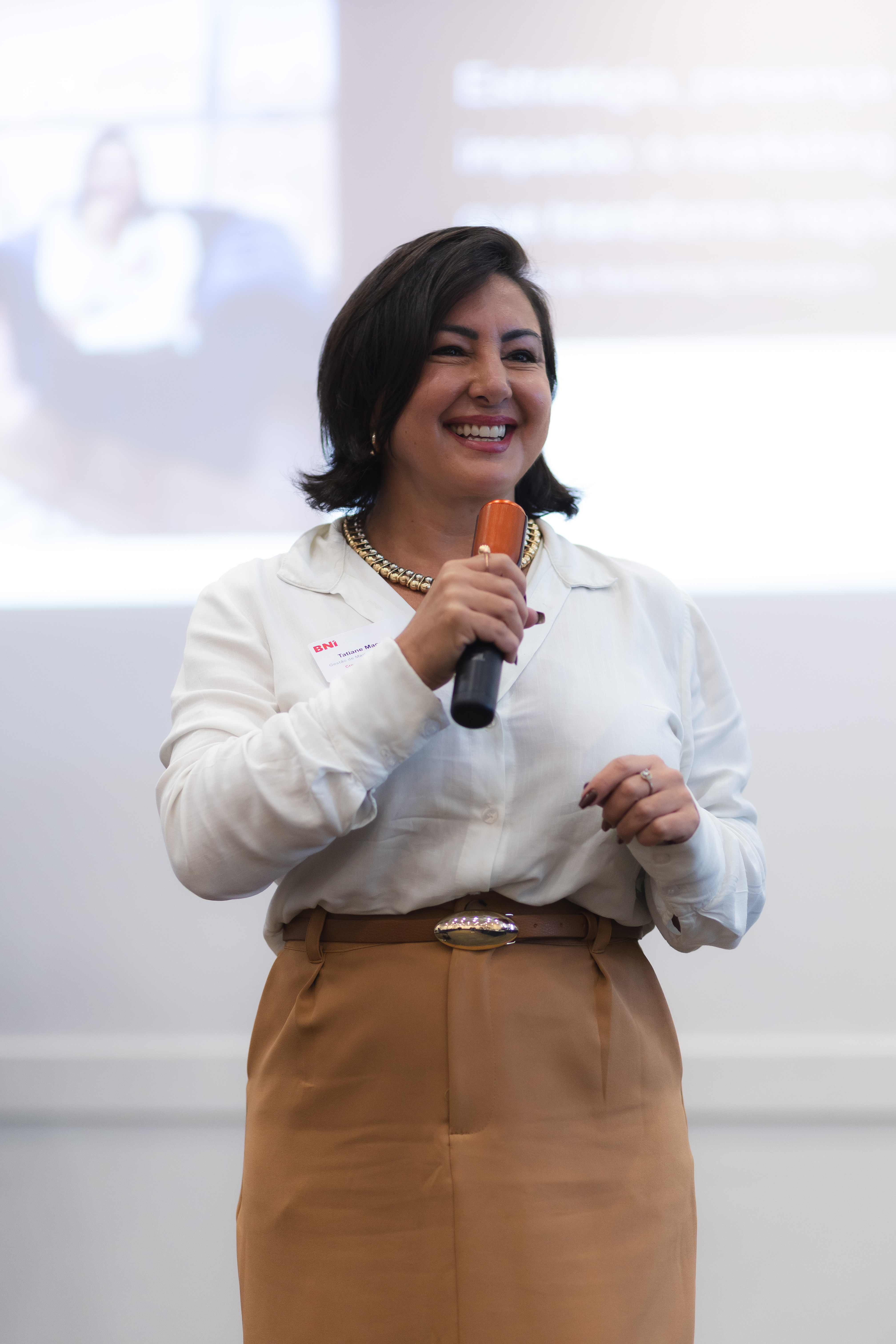 Tati trabalhando