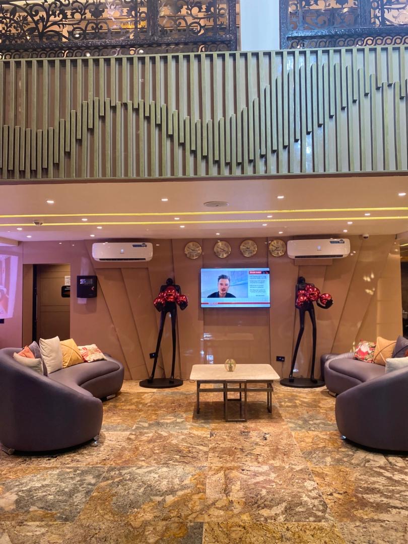 Frank N Hotels Royal Lobby & Reception