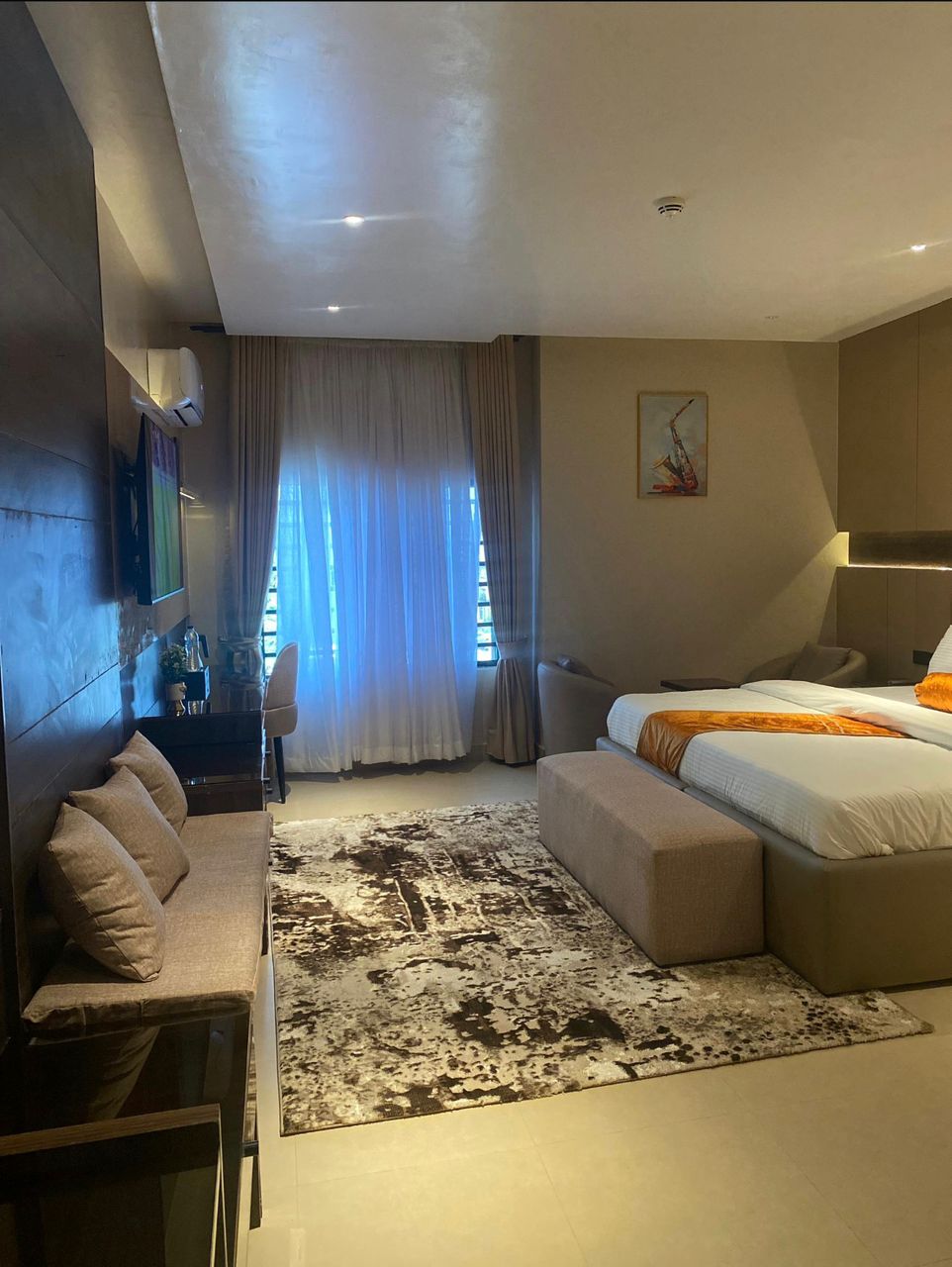 Executive Room
