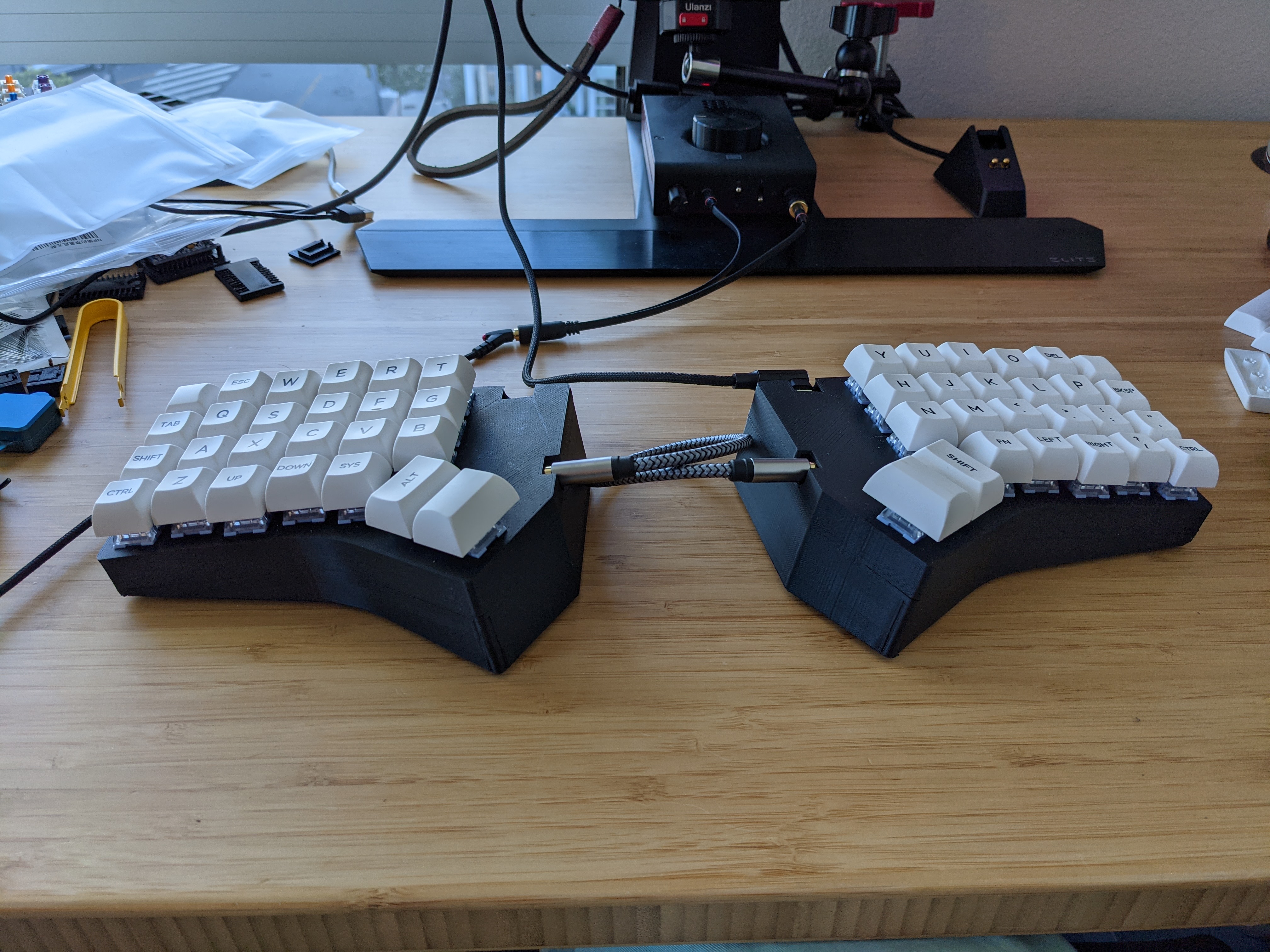 Keyboard with tenting