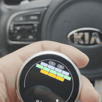 playing bricks on the round screen