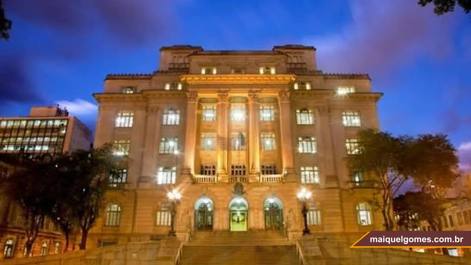 Concurso ISS Santos: Edital Publicado com Vagas para Auditor Fiscal e Inicial de R$ 12,1 Mil!