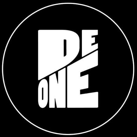 DE ONE Logo