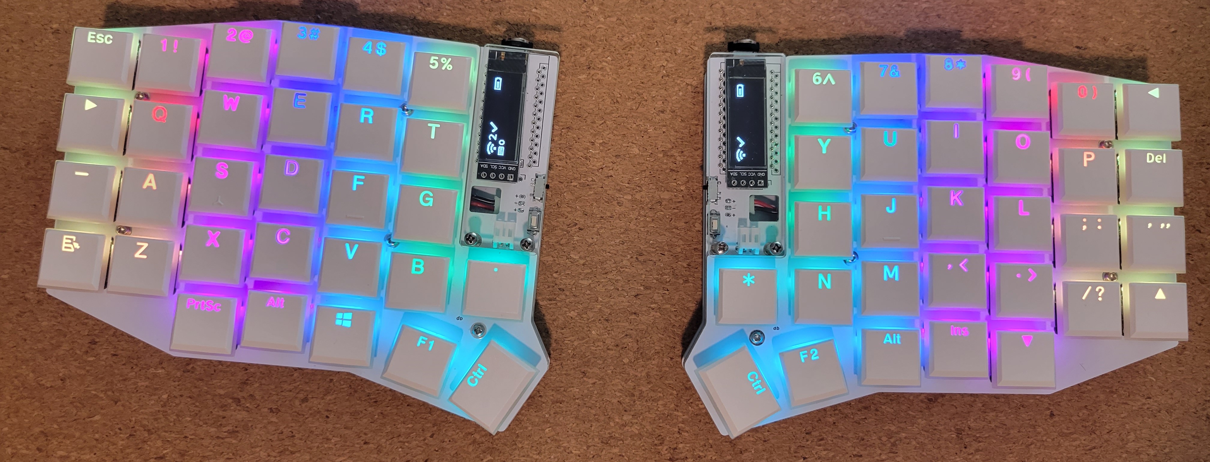 Sofle Choc Wireless Keyboard with no encoders and RGB LEDS
