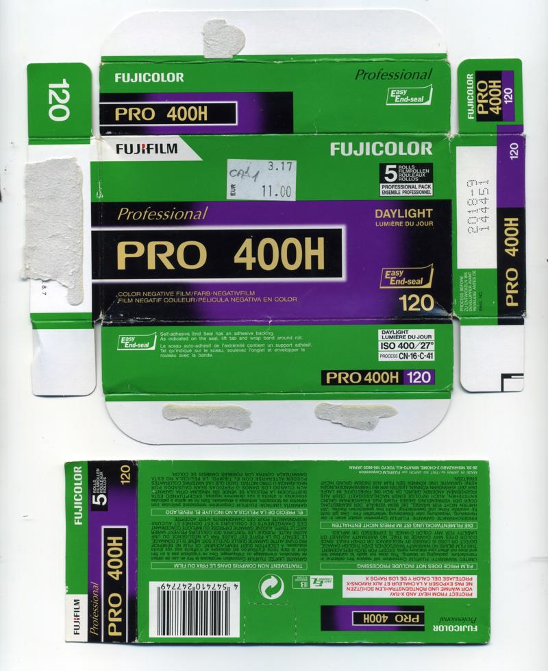 Fujifilm Fujicolor Pro 400H film packaging