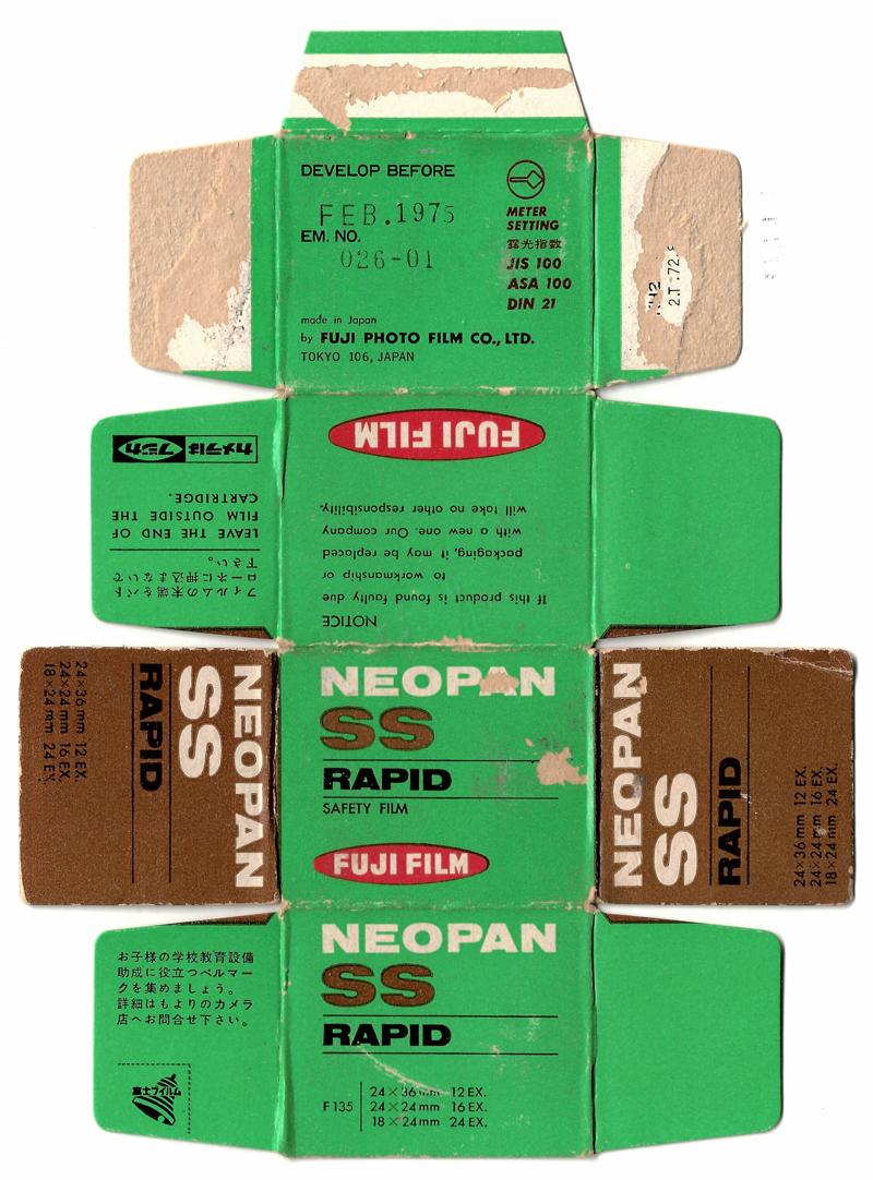Fujifilm Neopan SS Rapid film packaging