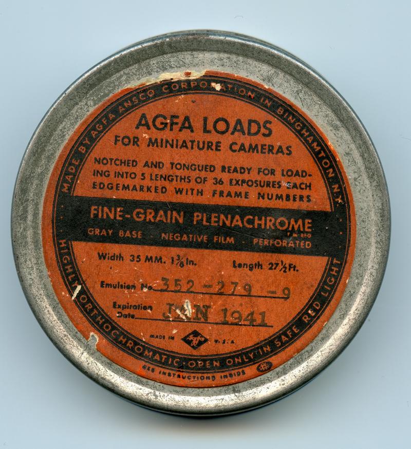 Agfa Fine-Grain Plenachrome film packaging
