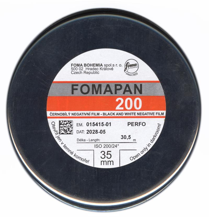 Foma Fomapan 200 film packaging