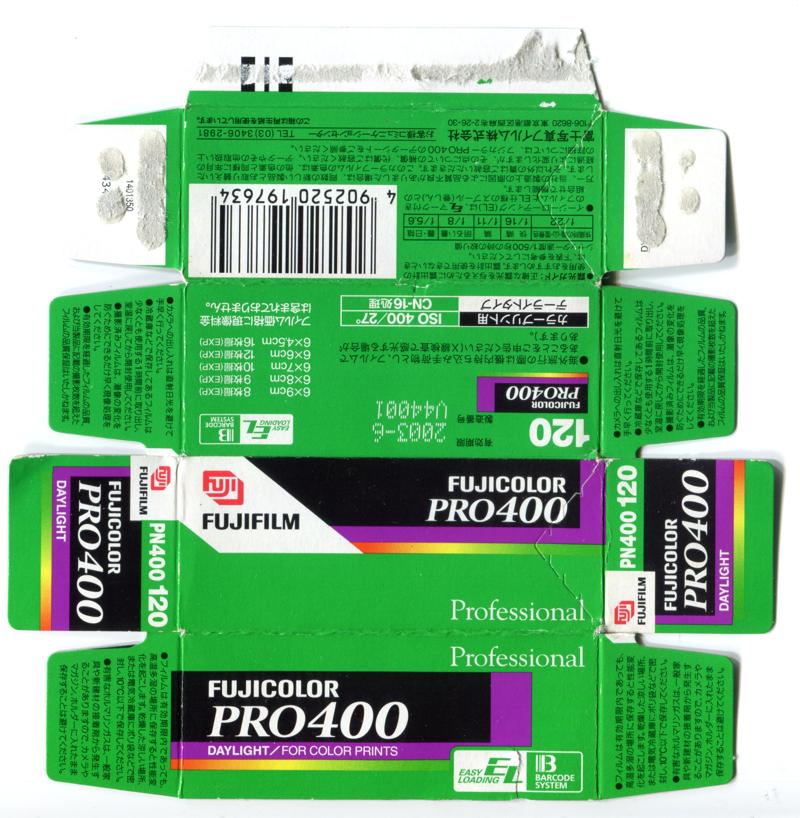 Fujifilm Fujicolor Pro400 film packaging