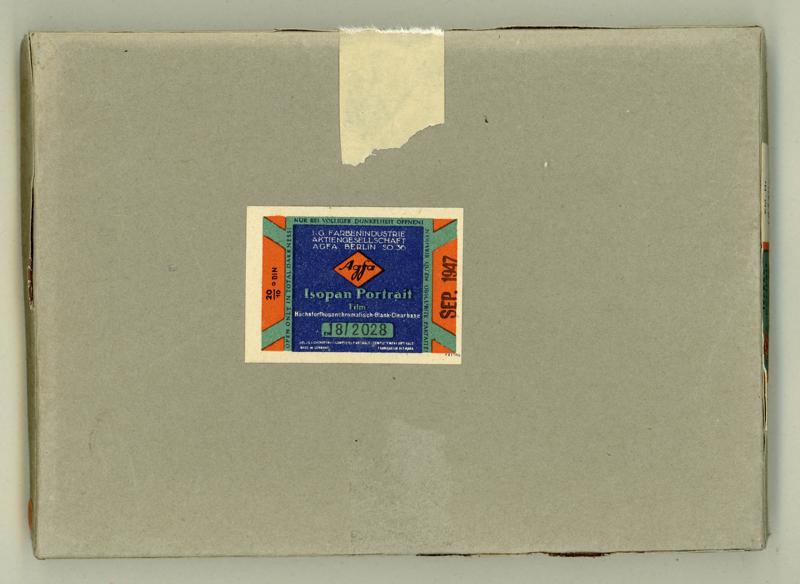 Agfa Isopan Portrait film packaging