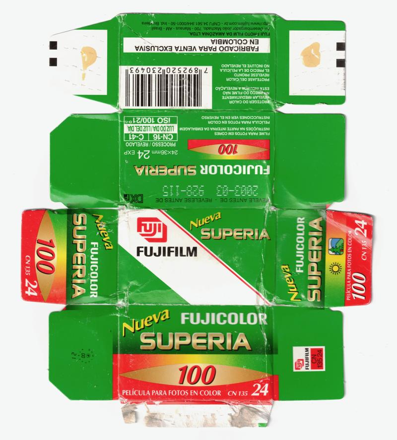 Fujifilm FUJICOLOR SUPERIA 100 New film packaging