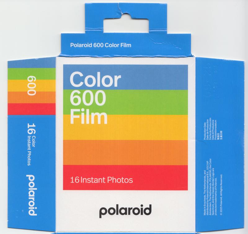 Polaroid Color 600 Film film packaging