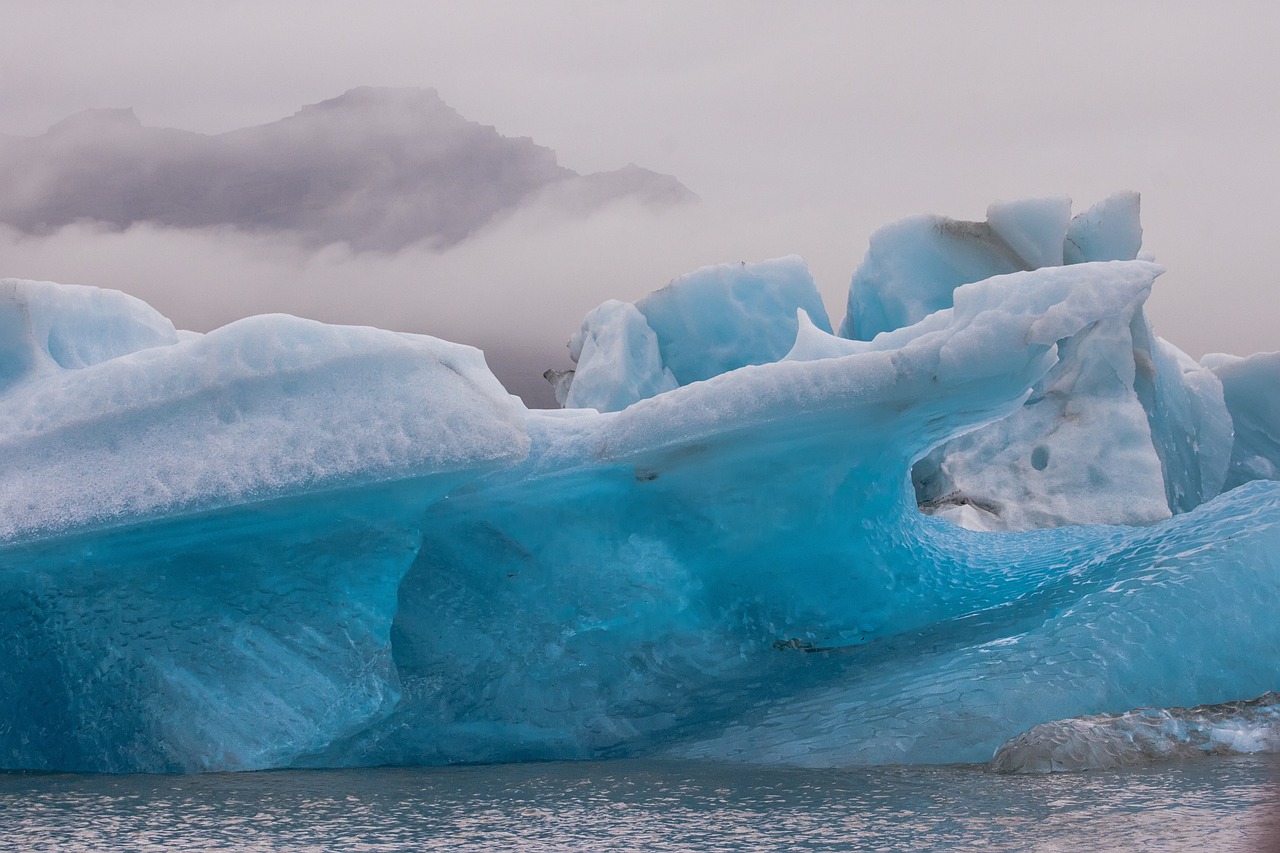 Kolahoi Glacier