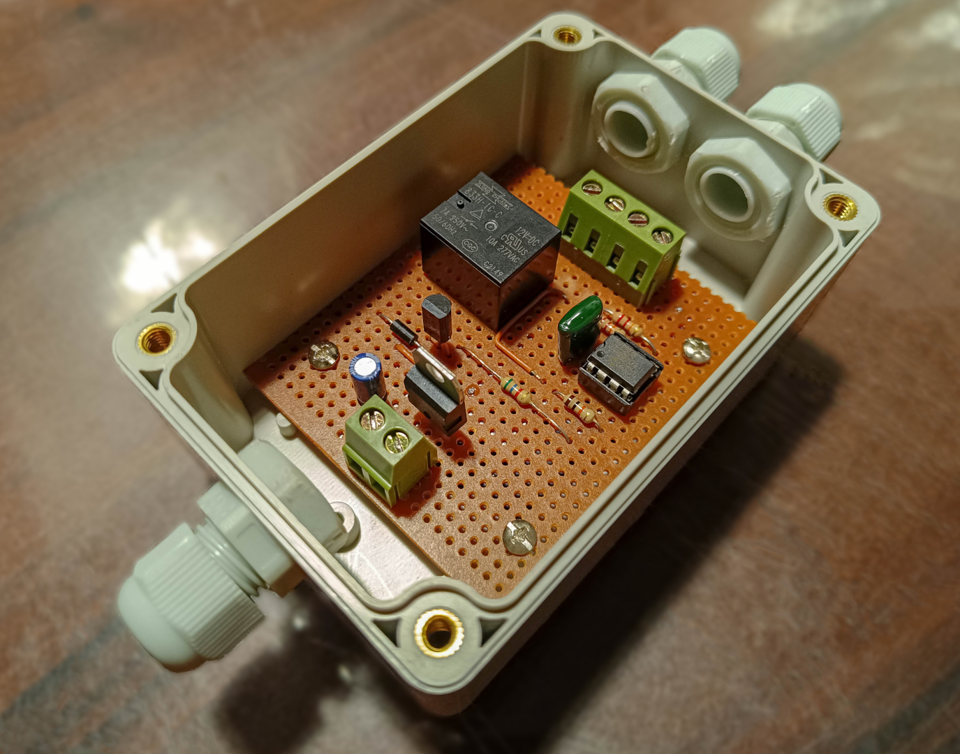 Prototype version of alarm controller