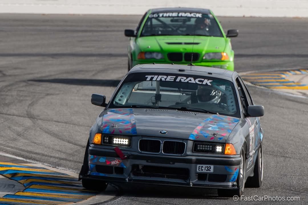 Silent Racing BMW E36 chasing another BMW E36 on track