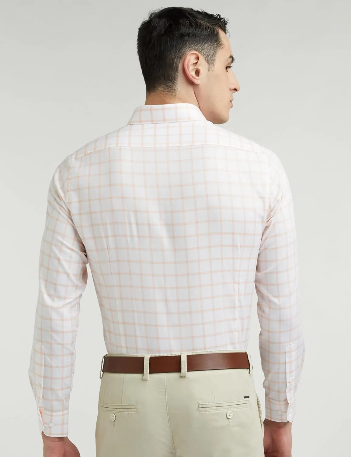 Van Heusen Men's 100% Cotton Slim Fit Checkered Solid Shirt Features