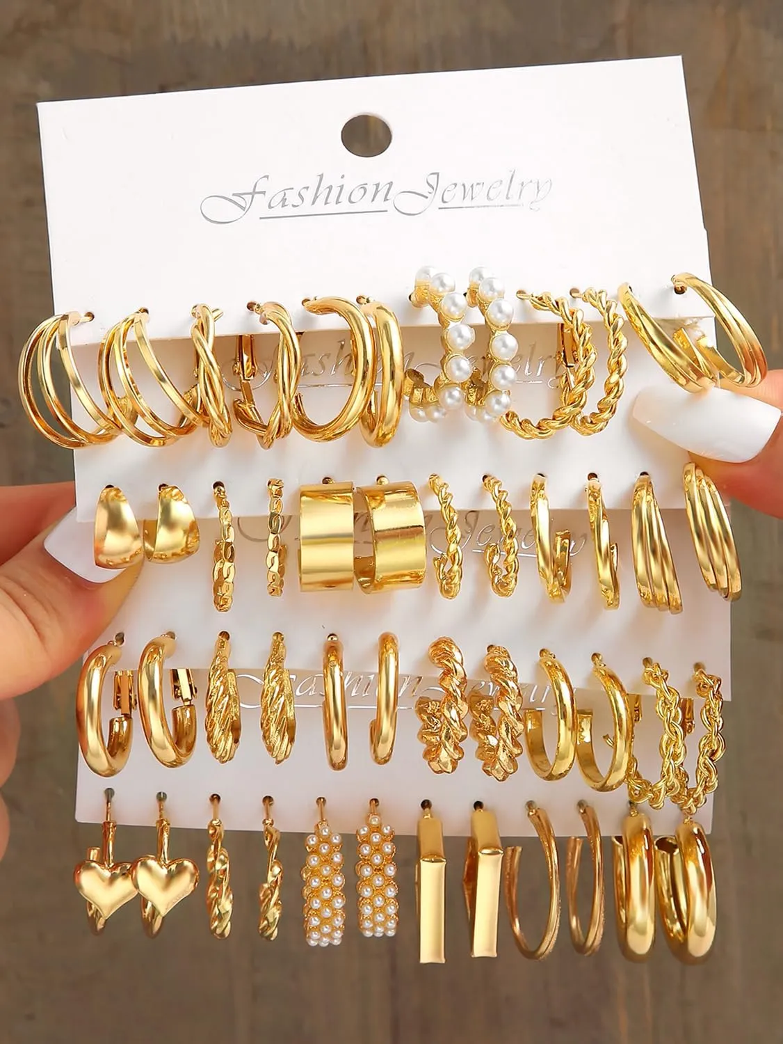 Detailed View of Shining Diva Earrings