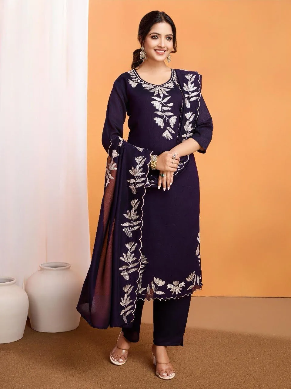 Kurta Set Detailing