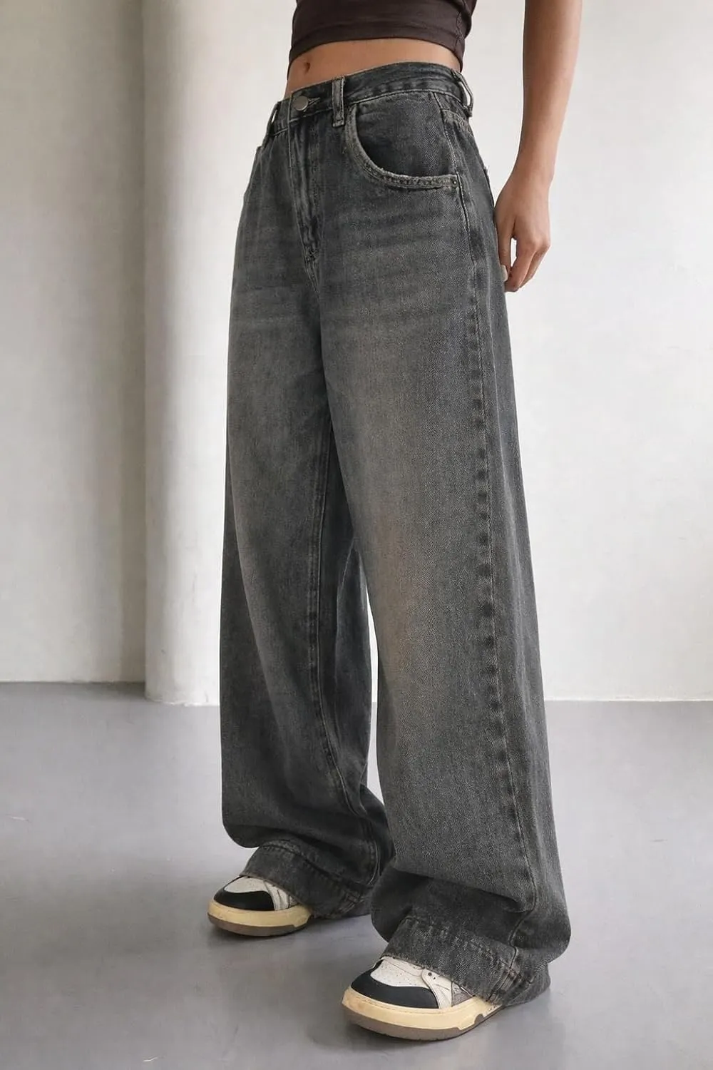 Shasmi Women's Black Baggy Jeans Styling