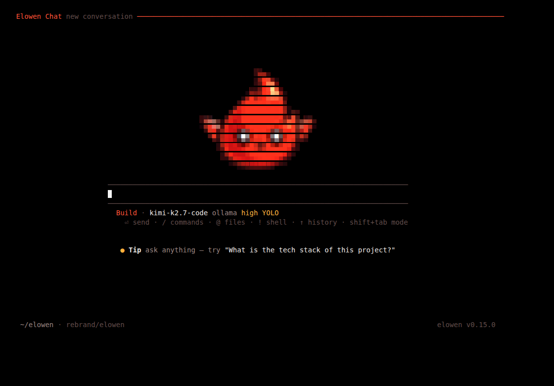The empty chat start screen — logo, model line and a rotating tip