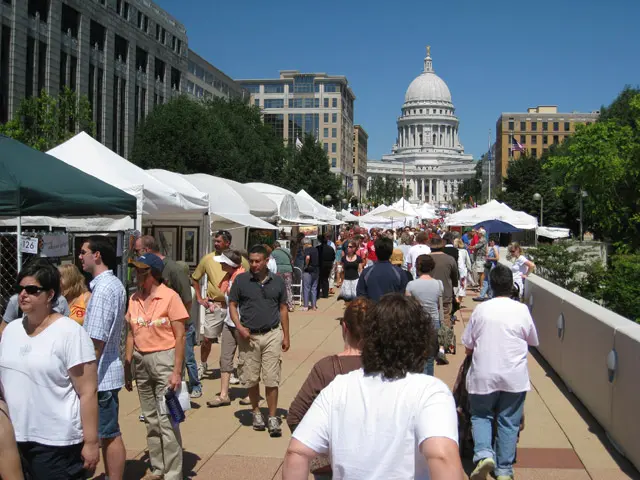 Art Fair on the Square