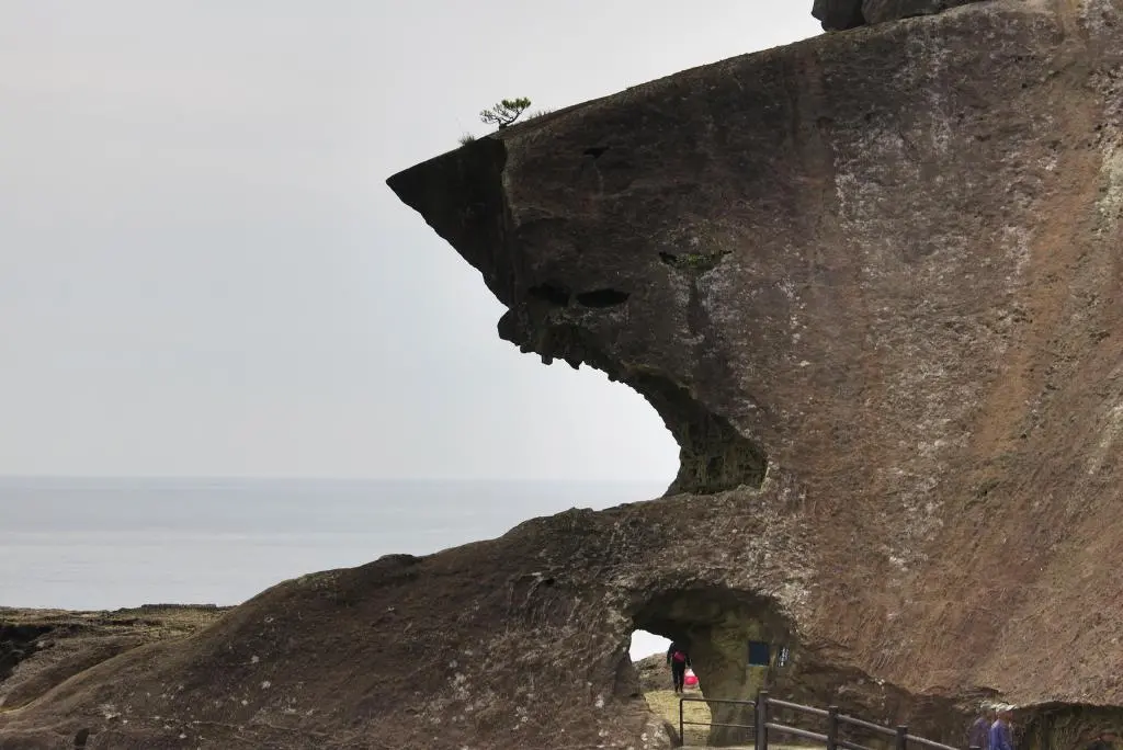 Onigajo Cliff 鬼ヶ城