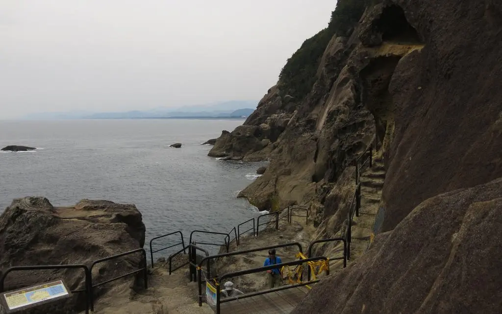 Onigajo Cliff 鬼ヶ城